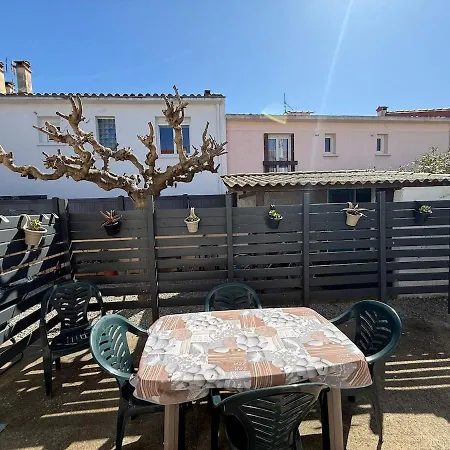 Avec Terrasse Pres De La 2 Casa de Férias *