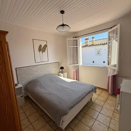Casa de Férias Avec Terrasse Pres De La 2 Saint-Cyprien (Pyrenees-Orientales)
