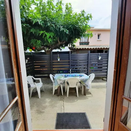 Casa de Férias Avec Terrasse Pres De La 2